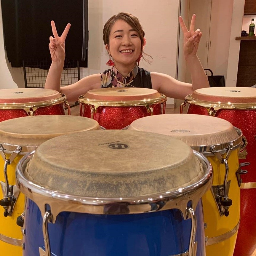 Ayumi "Azúcar" Suzuki and her drums