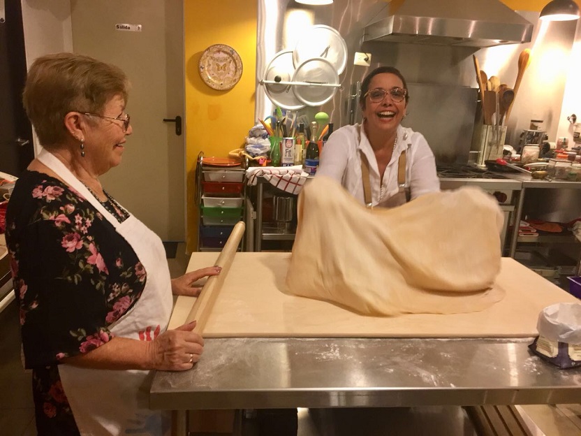 Teaching how to make fresh pasta in your kitchen in Panama
