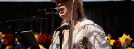 Lindsay from Las Chikas singing