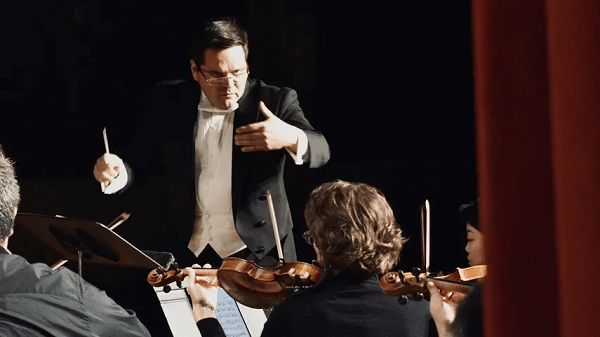 Yalil talking about Spain