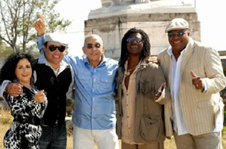 Los Van Van Orchestra collash 1990-1999