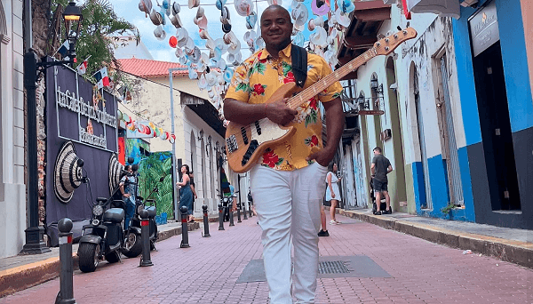 Sebastián in Panama