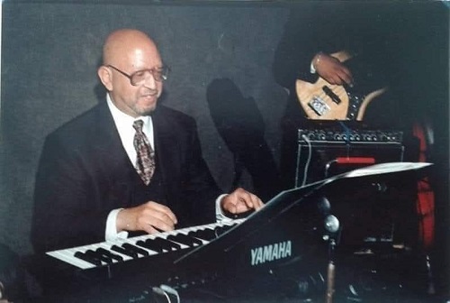 El Piano que Dictó Cátedra el Legado Eterno del “Profesor Joe” Torres