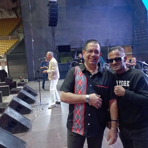 Herman Olivera Soneando Luis Rojas y Augusto Felibertt prueba de Sonido en el marco del evento Salsa Bajo la Cúpula Poliedro de Caracas.