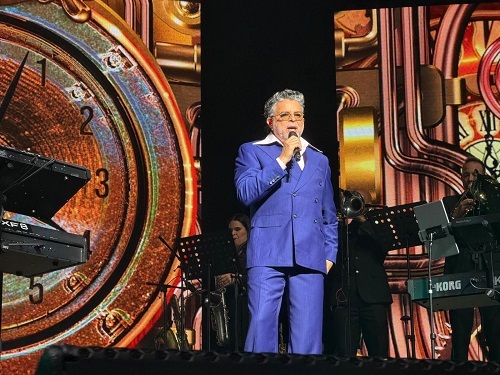 During the celebration, Luis Enrique had the brilliant musical direction of maestro Ceferino Cabán