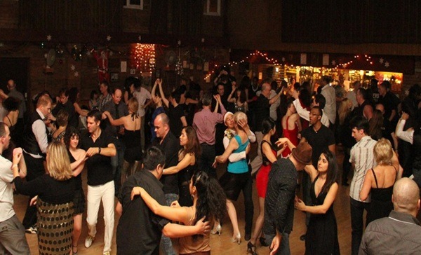 Photo 1: Club Lite