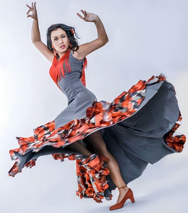 Jessica Pacheco posing