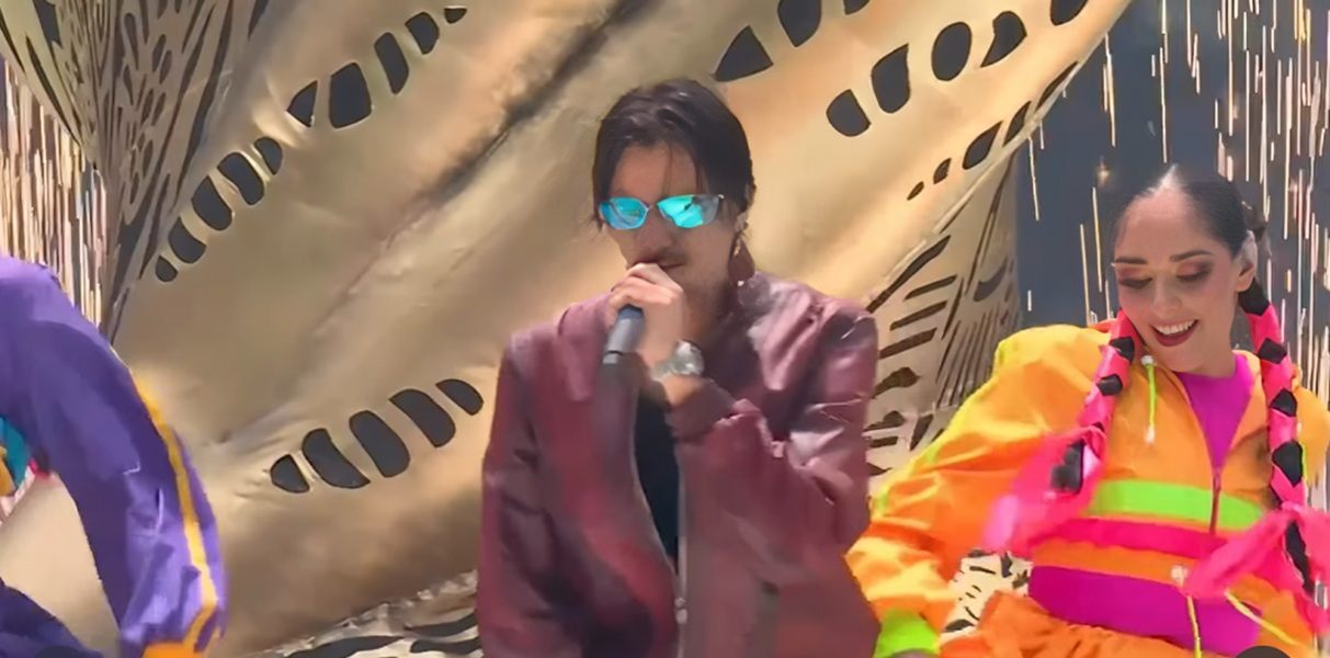 Danny Ocean performing