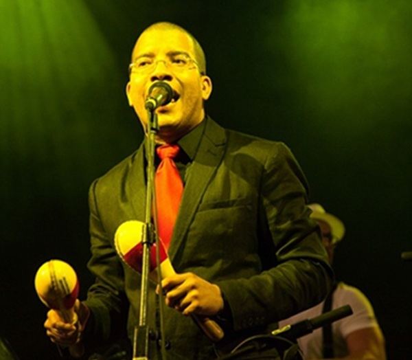 Pepitin on the maracas