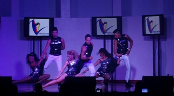 10th National Salsa Dance Festival: "Venezuela es Latina" - Photo 3